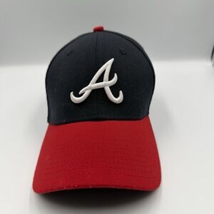 New Era Atlanta Braves MLB 39Thirty Stretch-Fit Hat Navy/Red Small Medium